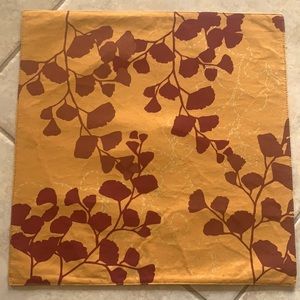 NEW Simply Envogue 4 Square Placemats Floral